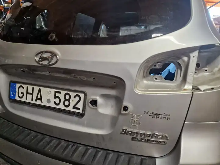 Hyundai Santa Fe (2005 - 2009) Крышка багажника — фото 2