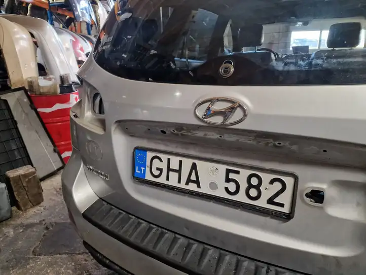 Hyundai Santa Fe (2005 - 2009) Крышка багажника — фото 3