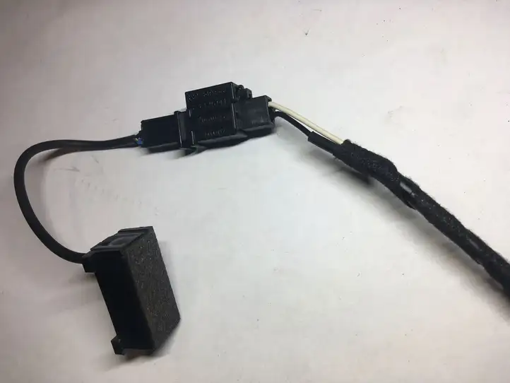Skoda Octavia Mk3 (5E) (2013 - 2019) 3B0035711B Микрофон (Bluetooth / телефон) — фото 3