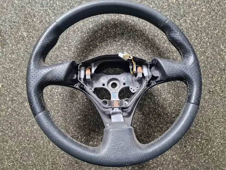 Toyota Yaris (1999 - 2003) Руль — фото 4