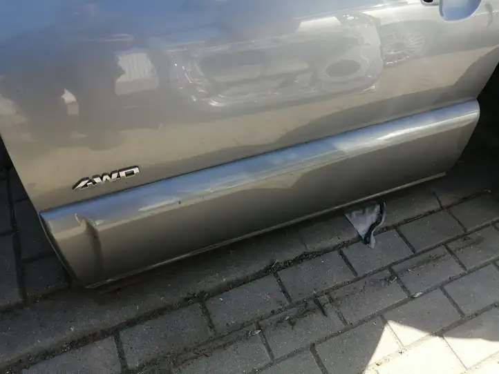 Kia Sportage (2004 - 2008) Дверь — фото 3