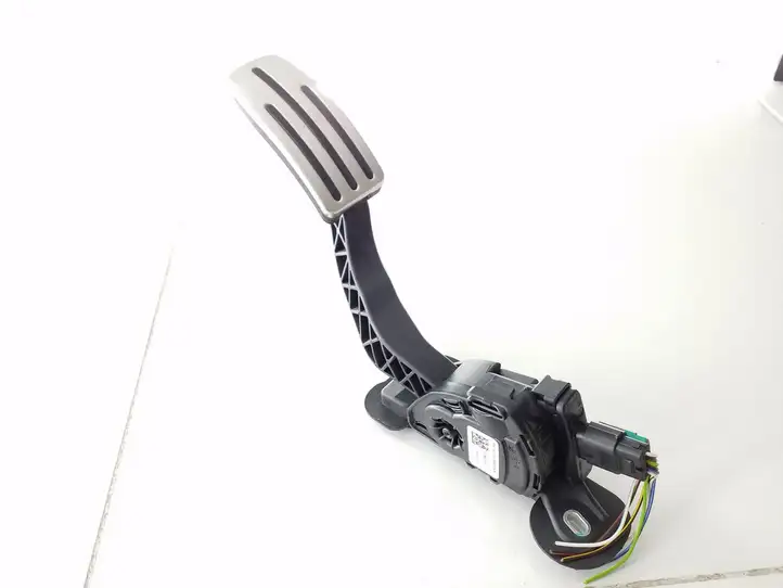 Tesla Model S (2016 - 2021) BE5C9F836AA Педаль акселератора — фото 2