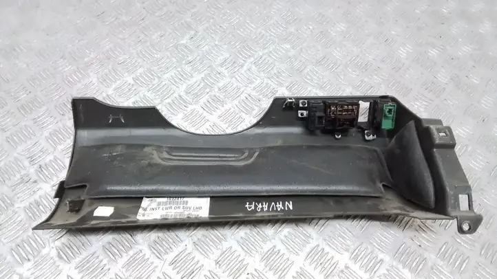 Nissan Navara D40 (2004 - 2015) 68106EB301 Нижняя отделка панели приборов — фото 3