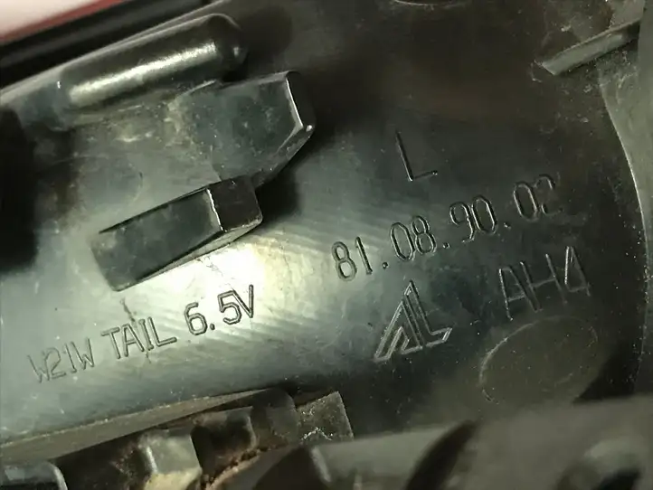 Audi A3/S3 8V (2012 - 2016) 8V4945095C Задний фонарь в кузове — фото 6