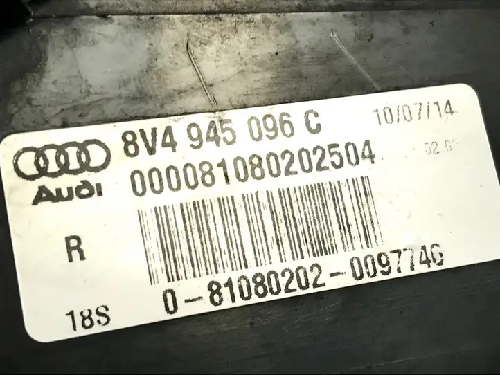 Audi A3/S3 8V (2012 - 2016) 8V4945096C Задний фонарь в кузове — фото 5