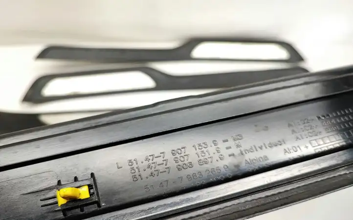 BMW 3 E90 E91 (2005 - 2012) 7907151 Внутренняя отделка переднего порога — фото 2