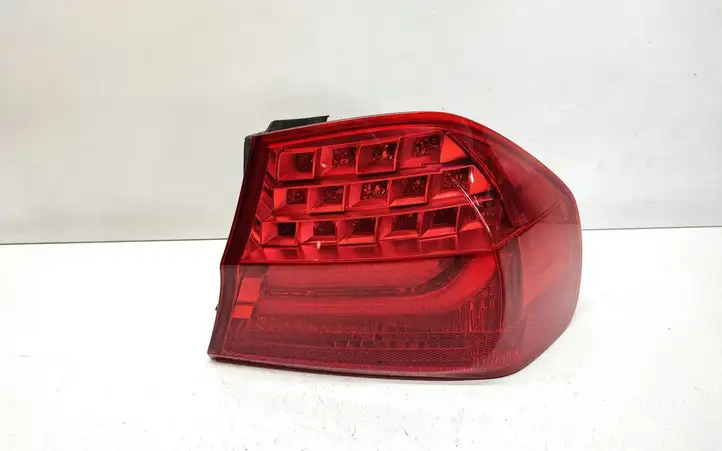 BMW 3 E90 E91 (2005 - 2012) 7154154 Задний фонарь в кузове — фото 1
