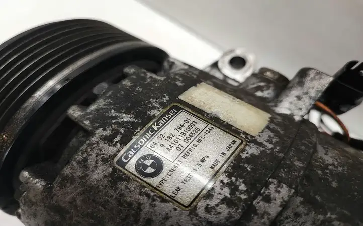 BMW 3 E90 E91 (2005 - 2012) 9182794 Компрессор (насос) кондиционера воздуха — фото 2