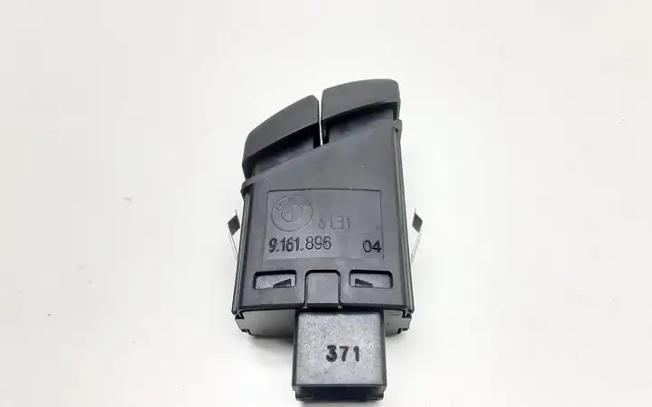 BMW X3 F25 (2010 - 2017) 9161896 Включатель аварийных фонарей — фото 2