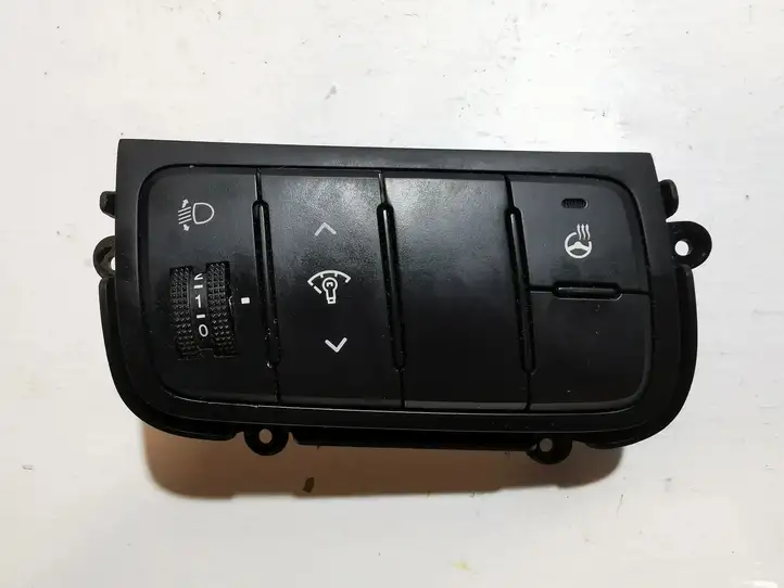 Kia Ceed (2010 - 2012) 93300A2140WK Включатель регулировки высоты фонарей — фото 1
