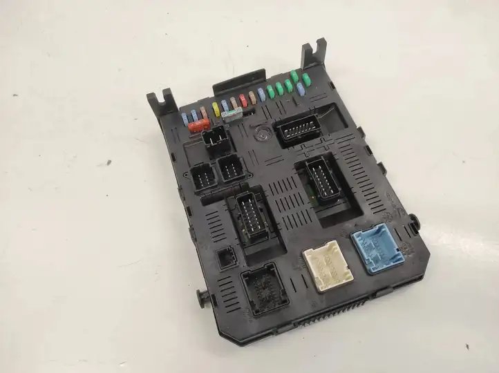 Citroen C4 (2004 - 2008) 9661940480 Модуль комфорта — фото 3