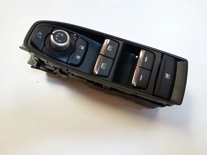 Subaru Forester SK (2018 - 2025) 83071SJ800 Блок кнопок стеклоподъемников — фото 3