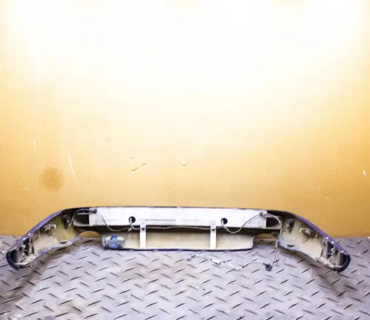 Jaguar XK8 - XKR (1996 - 2004) HJE6580BA Задний бампер — фото 10