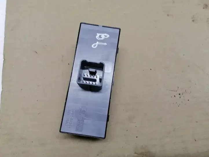Volkswagen PASSAT B6 (2005 - 2010) 1K4959857B Блок кнопок стеклоподъемников — фото 3