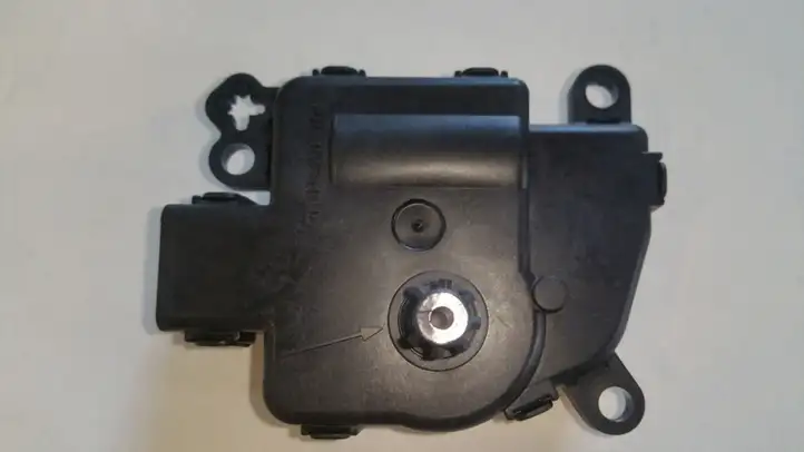 Ford Mustang V (2005 - 2014) AR3319E616DA Двигатель задвижки потока воздуха — фото 4