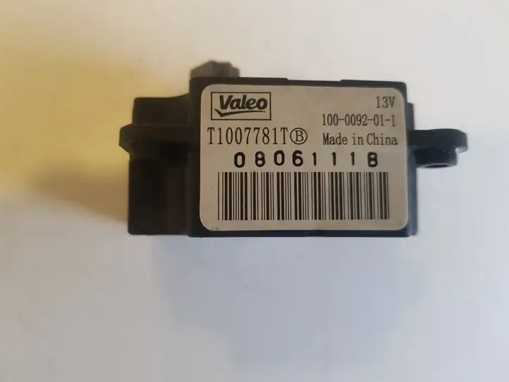 Nissan Juke I F15 (2010 - 2018) T1007781T0806111B Двигатель задвижки потока воздуха — фото 1