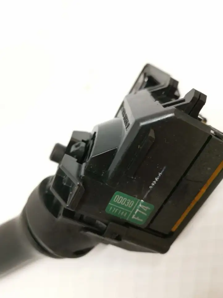 Toyota Yaris (2005 - 2009) 17F003LH Переключатель стеклоочистителей — фото 4