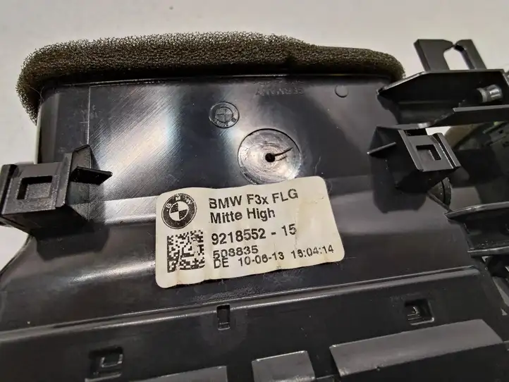 BMW 3 F30 F35 F31 (2012 - 2018) 9218552 Центральный воздушный дефлектор — фото 4