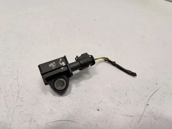 BMW 3 F30 F35 F31 (2012 - 2018) 65779196042 Датчик удара SRS — фото 1