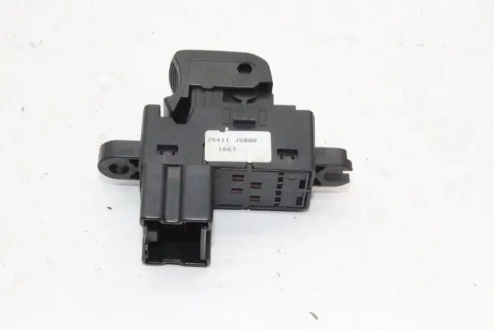 Nissan X-Trail T31 (2007 - 2014) 25411JG000 Блок кнопок стеклоподъемников — фото 2