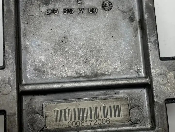 BMW 5 E60 E61 (2004 - 2010) 778923005 Реле накала свечей — фото 9