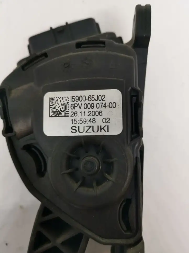 Suzuki Grand Vitara II (2005 - 2008) I590065J02 Педаль акселератора — фото 3