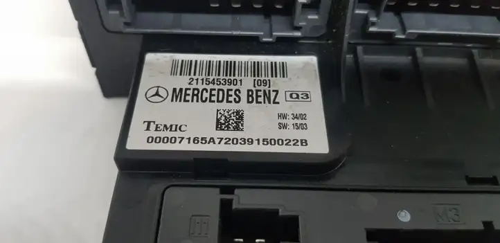Mercedes-Benz E W211 (2002 - 2009) 2115453901 Блок предохранителей — фото 2