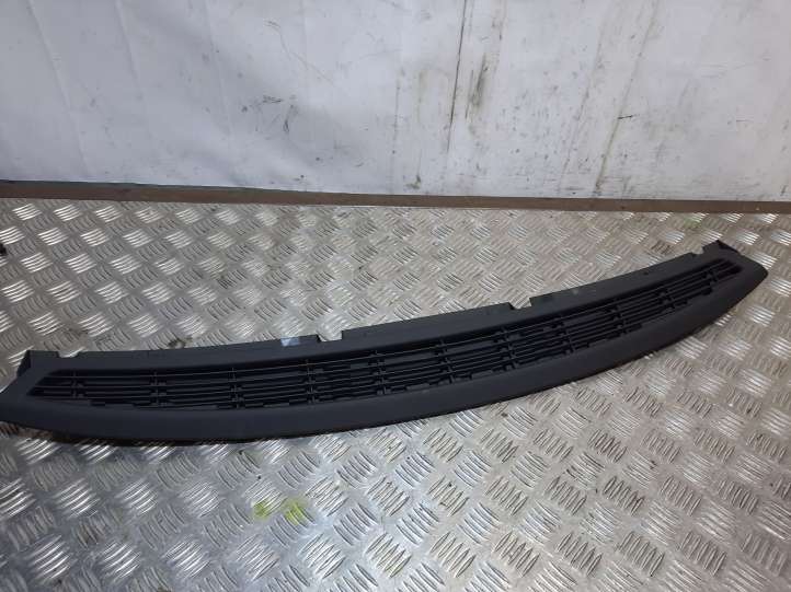 BMW 6 F12 F13 (2010 - 2018)  7230011 Решётка в подоконнике