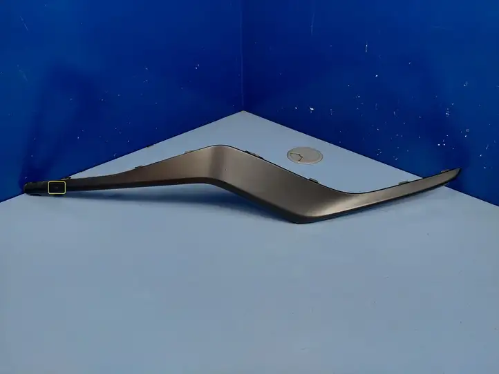 Volvo XC60 (2013 - 2017)  31383113 Молдинг переднего бампера