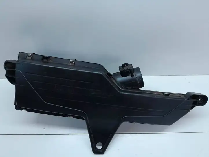 BMW 1 F20 F21 (2011 - 2019) 7597582 Корпус воздушного фильтра — фото 2