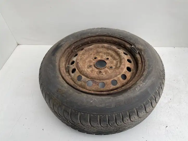 Toyota Previa (XR30, XR40) II (2000 - 2006) Запасное колесо R15 — фото 1