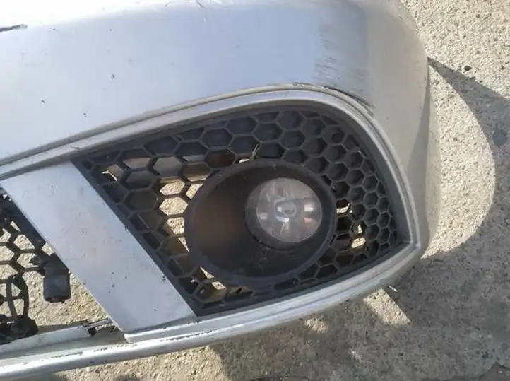 Seat Ibiza III (6L) (2002 - 2008) Нижняя решетка переднего бампера — фото 1