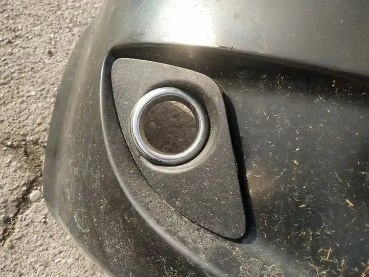 Kia Ceed (2006 - 2010) Нижняя решетка переднего бампера — фото 1