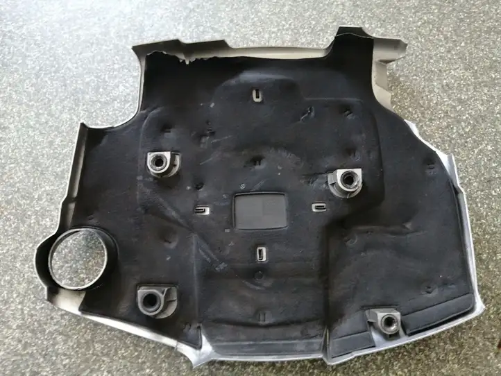 Audi A4 S4 B8 8K (2007 - 2011) 059103925AQ Крышка двигателя декоративная — фото 2