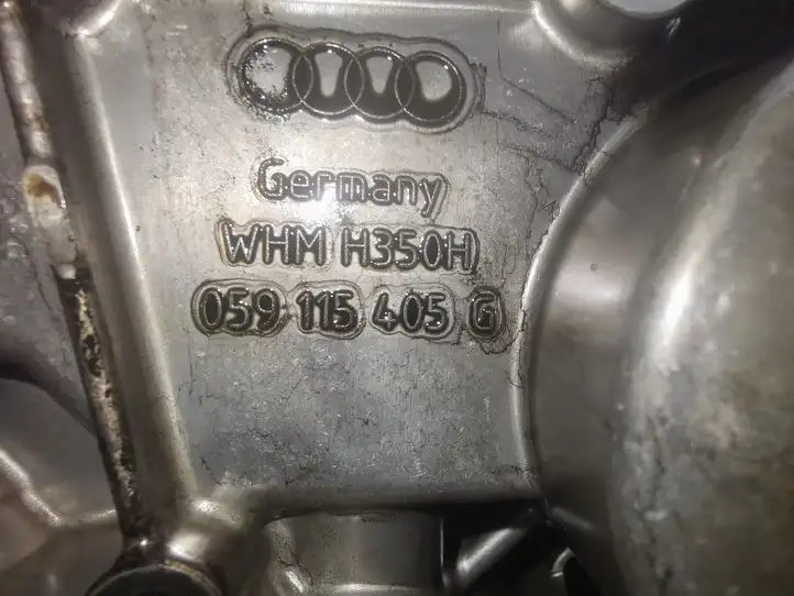Audi A6 S6 C5 4B (2001 - 2004) 059115405G Кронштейн масляного фильтра — фото 4