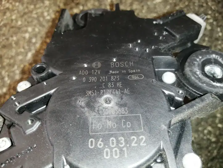 Ford Focus (2005 - 2008) 3M51R17K441AE Двигатель стеклоочистителя заднего стекла — фото 3