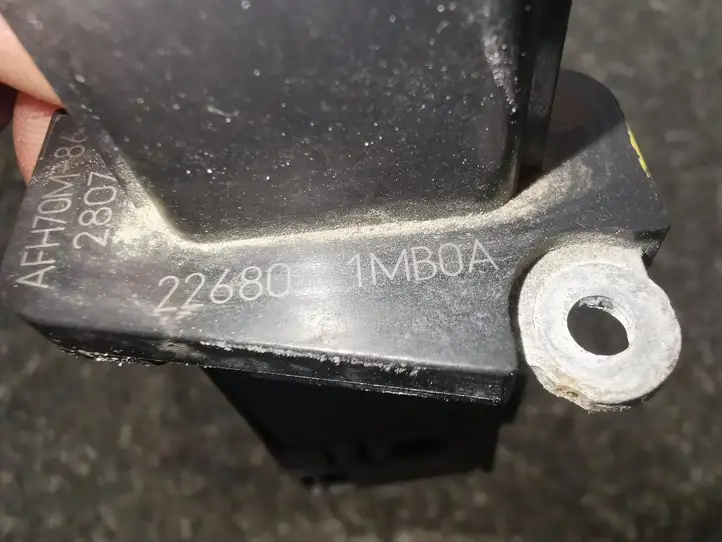 Nissan Juke I F15 (2010 - 2018) 226801MB0A Датчик массового расхода воздуха — фото 3