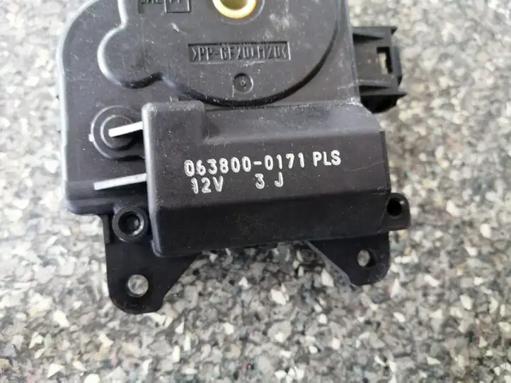 Toyota Corolla E140 E150 (2007 - 2013) 0638000171 Двигатель задвижки потока воздуха — фото 3