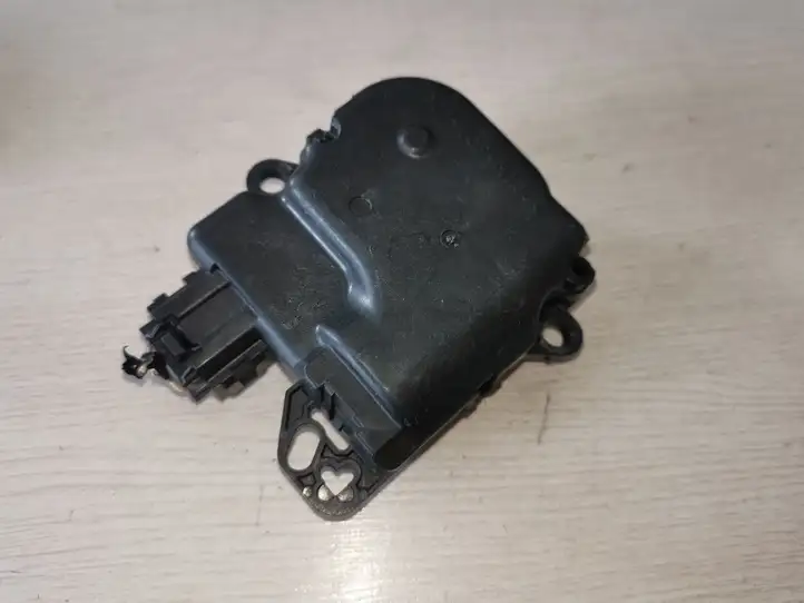 Nissan Quest (2003 - 2009) VP5ASH19E616AA Двигатель задвижки потока воздуха — фото 2