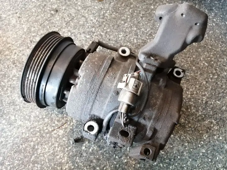 Toyota Avensis Verso (2001 - 2004) 4472204221 Компрессор (насос) кондиционера воздуха — фото 4