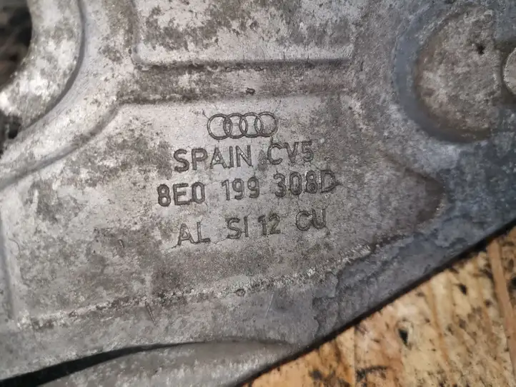Audi A4 S4 B6 8E 8H (2000 - 2006) 8E0199308D Кронштейн двигателя — фото 3