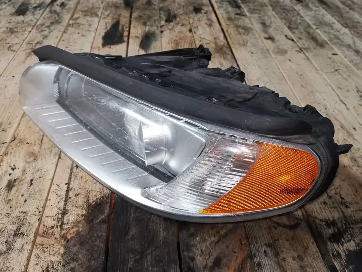 Volvo V70 (2007 - 2013) 31214347 Передняя фара — фото 3