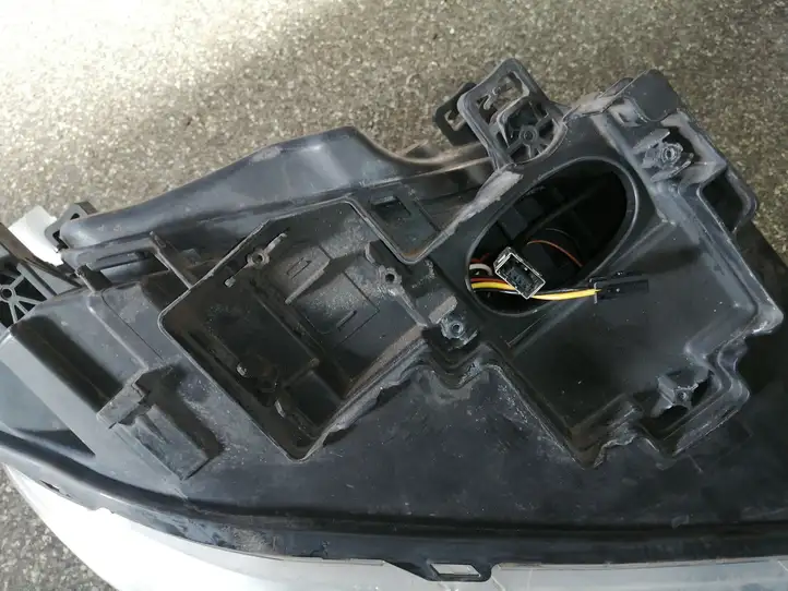 Volvo V70 (2007 - 2013) 31214347 Передняя фара — фото 4