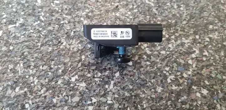 Buick Encore I (2012 - 2019) 13578678 Датчик удара SRS — фото 1