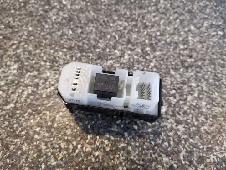 Lexus RX 300 (2003 - 2006) 8403048070 Кнопка стеклоподъемников — фото 3