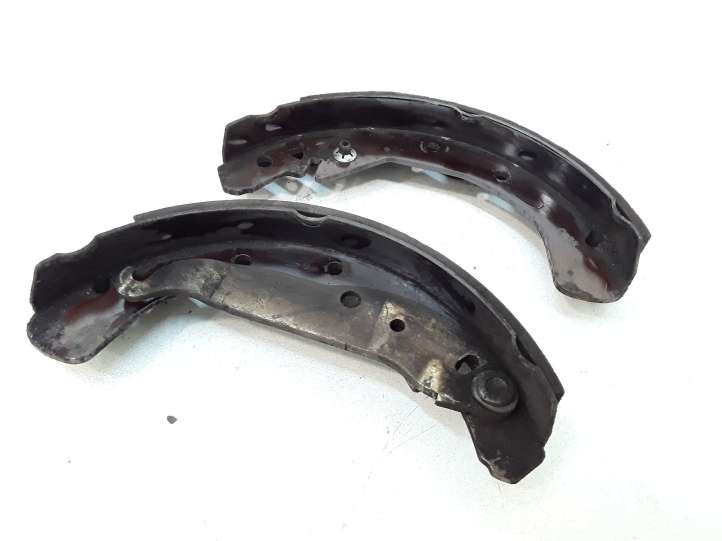 Opel Astra (2004 - 2009)   Тормозные колодки (задние)