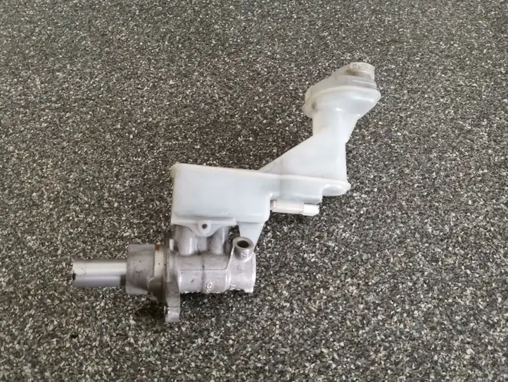 Nissan Qashqai (2010 - 2013) 0204Y24278 Главный тормозной цилиндр — фото 1
