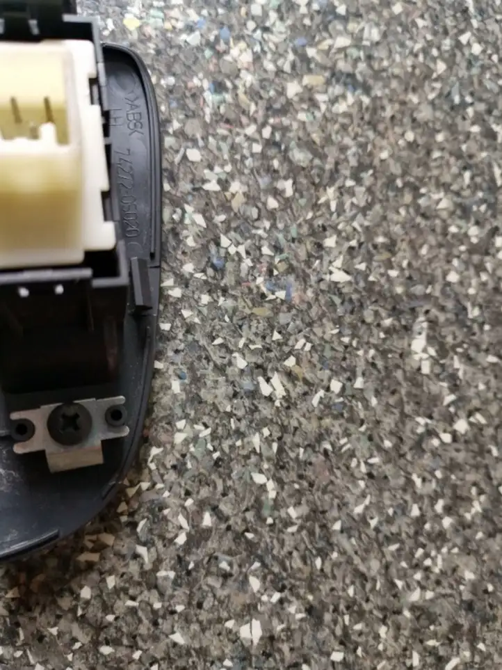 Toyota Avensis T250 (2006 - 2009) 7427205020 Блок кнопок стеклоподъемников — фото 3