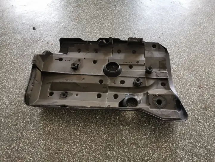 Toyota Avensis T250 (2006 - 2009) Крышка двигателя декоративная — фото 3