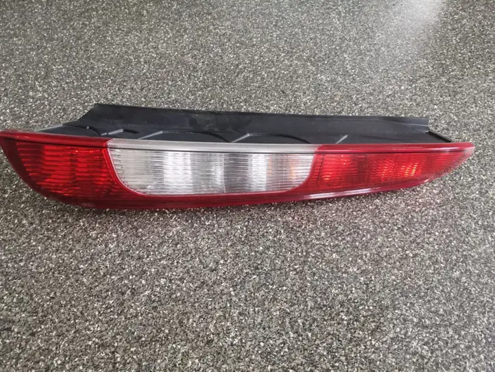 Ford Focus C-MAX (2003 - 2010) 3M5113A602AA Задний фонарь в кузове — фото 1